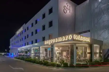 8Piuhotel - 1