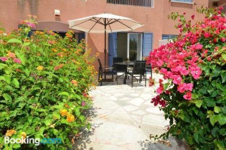 Limnaria Villas Sunny Garden Apartment - 17