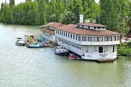 Botel Lisa - 0