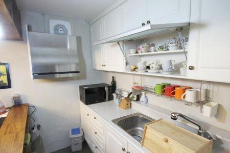 Zzzip Guesthouse in Hongdae - 8