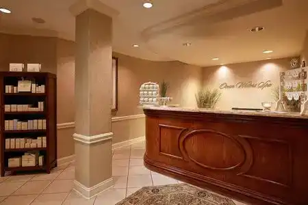 Plaza Resort & Spa - 4