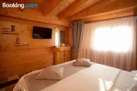 Shpija e Gjyshit - 1