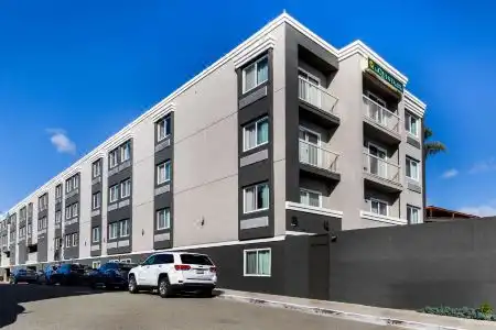 La Quinta Inn & Suites by Wyndham San Diego Mission Bay - 0