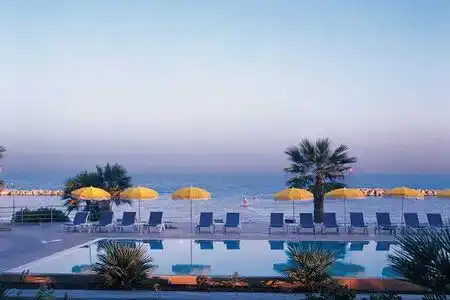 Palm Beach & Bungalows - 0