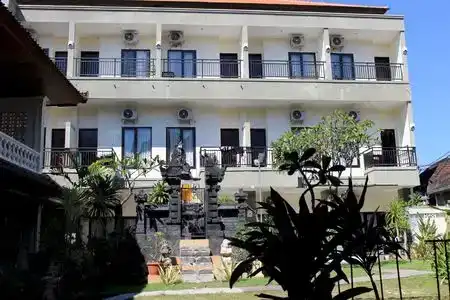 Ayu Beach Inn - 0