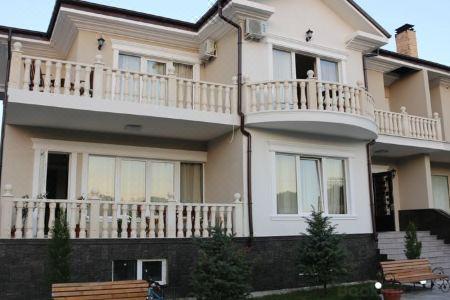 Guest house of Givi - 1