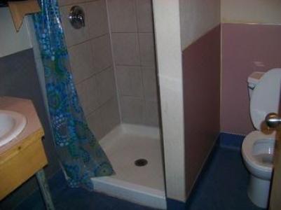 Alaska Backpackers Inn - 2