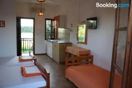 Victory Panorama Mini-hotel - 10