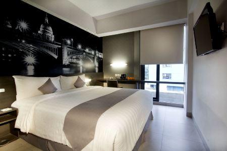 Neo Tendean Jakarta by Aston - 111