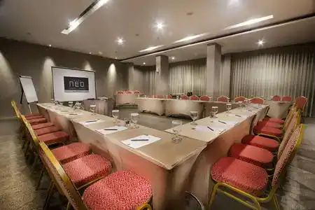 Neo Tendean Jakarta by Aston - 6