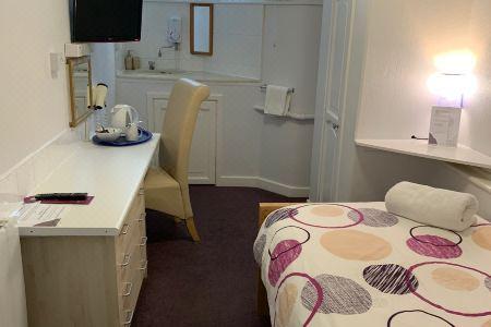 Austins Guest House - 10