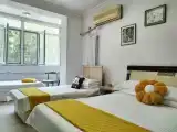 Cozy 3-bed Room