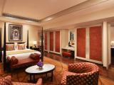 Luxury King Suite