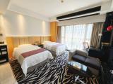 Elegant Garden-view Twin Room