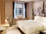Cozy Queen Room