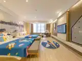 Jimu Family Room (With Memory Foam Pillow + 65" Projector TV + Children's Playground + Deep Sleep Mattress)