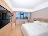 Deluxe King Bed Room