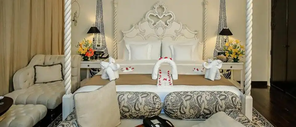 Fairmont King Room -Smoking