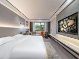 Discount Queen Room