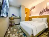 Cozy and Comfortable Double Bed Room (Quiet Sleep + Blackout Curtains)
