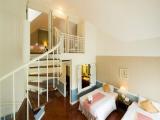 Deluxe Family Room with Lake View