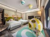 Candy House Family-Friendly Twin Room
