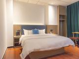 Zhi Ya Double Bed Room