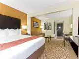King Suite-Non-Smoking