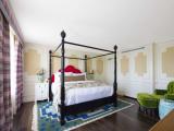 Penthouse Suite