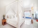 One-Bedroom Suite-Beach Front