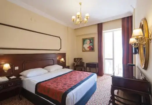 Romantic Double Room, 1 Double Bed, Partial Sea View