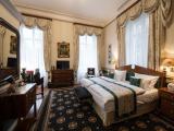 Suite With Jetted Tub
