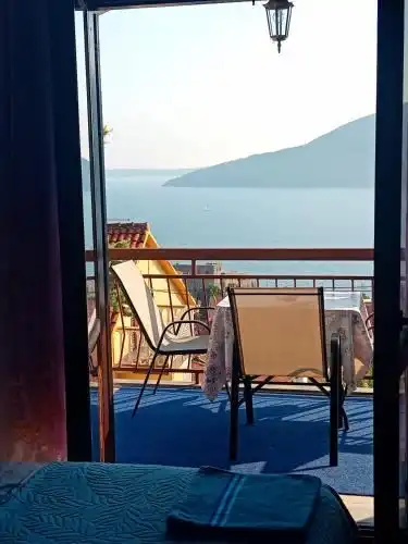 Standard Triple Room with Sea View