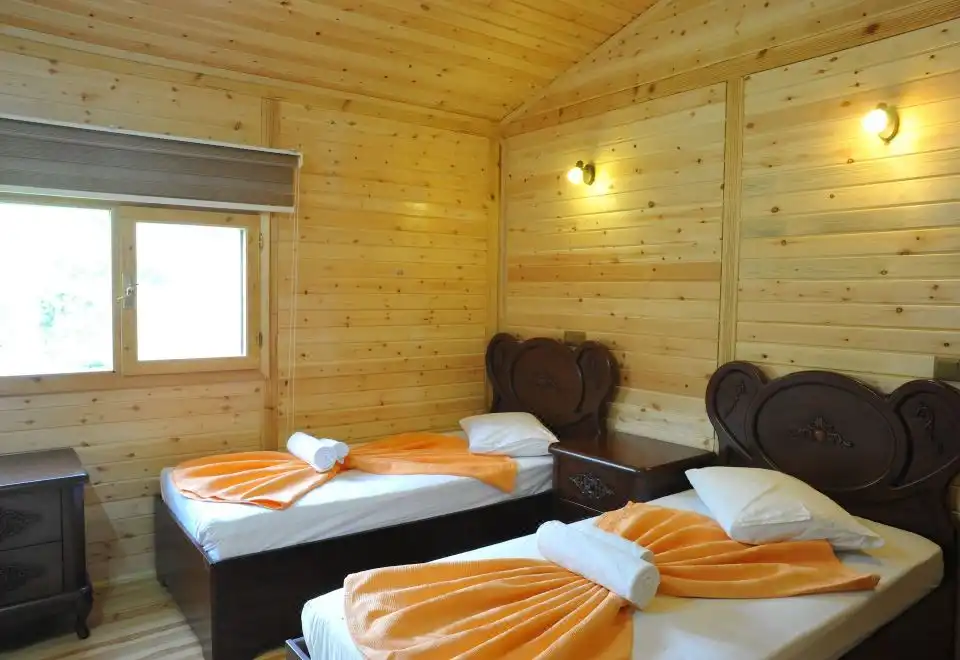 Family Bungalow, 2 Bedrooms, Terrace (with Living Room)