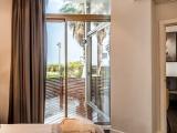 Suite, Garden Area