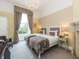 TWIN Twin Room
