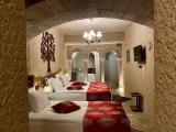 Honeymoon Suite With Hot Tub
