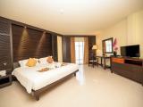 Superior Poolside Room