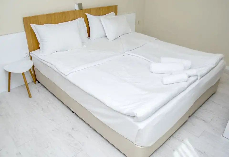 Comfort Two-Bedroom Apartment With Sea View