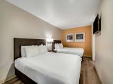 Queen Suite with Two Queen Beds and Whirlpool - Non Smoking