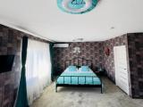 Deluxe Double Room - Wrong Turn