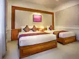 City Triple Room