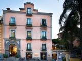 2 Bedrooms Executive Sextuple Suite