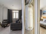 Premium King Suite