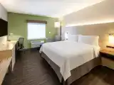 Standard King Room with Communications Accessible Roll-in Shower
