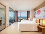 Family Room Panoramic Ocean View-Onsen, Water Park Inclusive