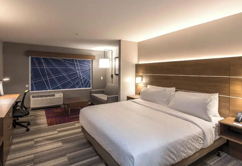 Standard King Room-Hearing Accessible