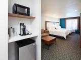 Suite With Two Queen Beds And Mobility Accessible Tub