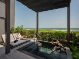 Garden Jacuzzi Suite Seaview (non-smoking)