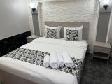 Luxury Room, 1 Queen Bed (Superior)